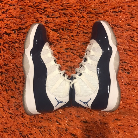 Jordan 11 “win like 82” Barely worn sZ 10 - Picture 1 of 8